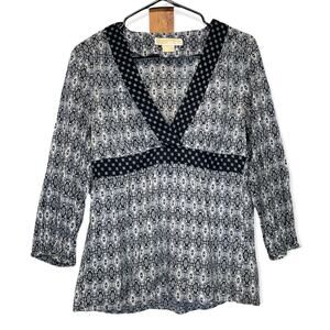Michael Michael Kors White, Blue‎ & Black Geometric Print Blouse Size M